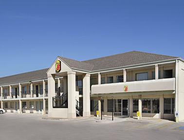 Super 8 By Wyndham Woodward Hotel Buitenkant foto
